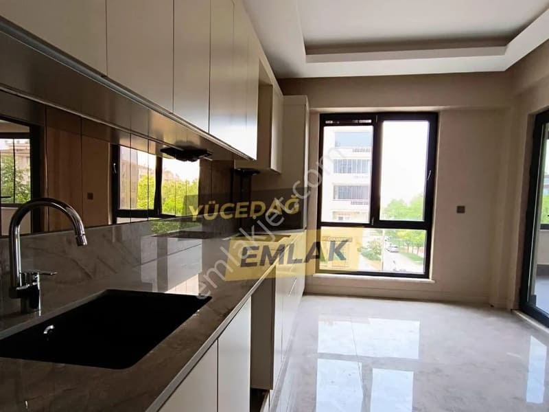 Gaziantep Emek Mah. 2.5+1 Yerden Isıtma Lüks Satılık Daire