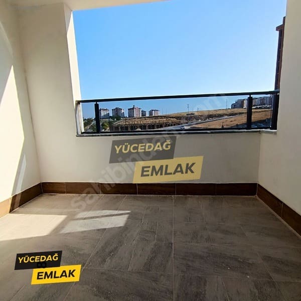 Gaziantep Beştepe Kat Bahçeli Yerden Isıtma 3.5+1 Kiralık Daire