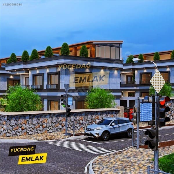 Orman Manzaralı İki Tarafı Park Yerden Isıtma Lüks Satılık Villa