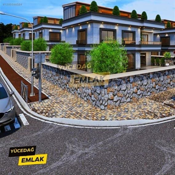 Orman Manzaralı İki Tarafı Park Yerden Isıtma Lüks Satılık Villa