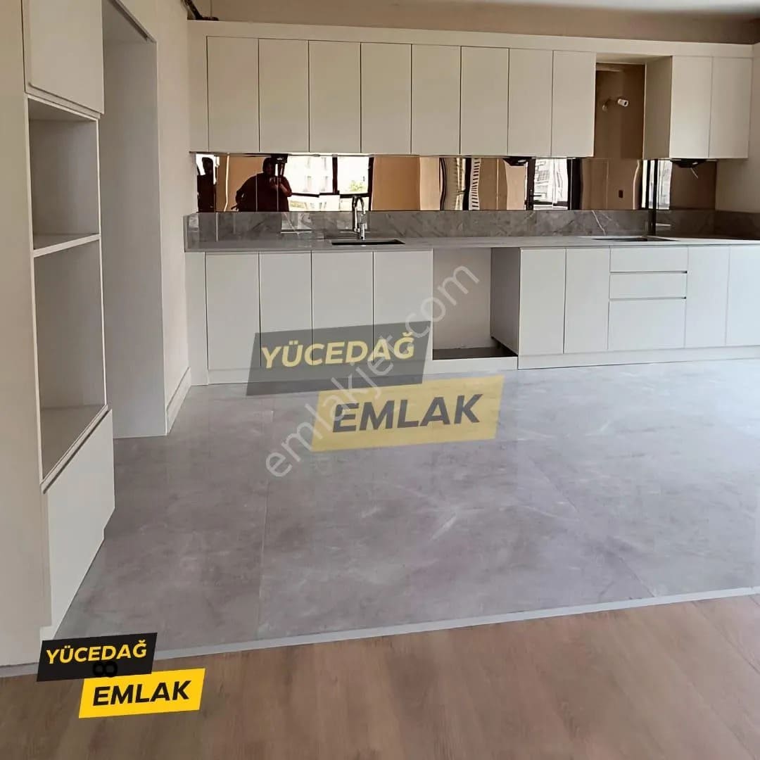 Gaziantep Emek Mah. 2.5+1 Yerden Isıtma Lüks Satılık Daire