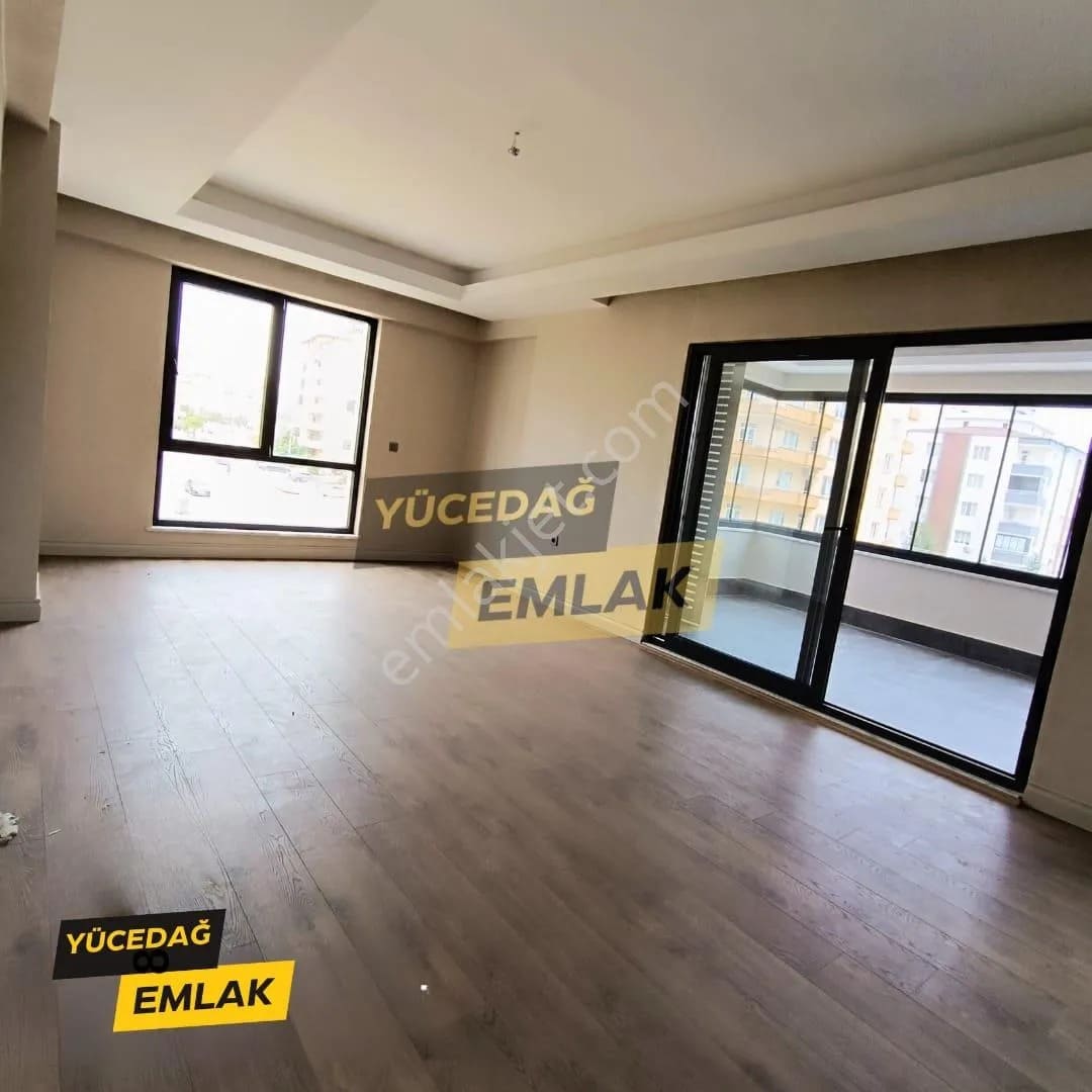 Gaziantep Emek Mah. 2.5+1 Yerden Isıtma Lüks Satılık Daire