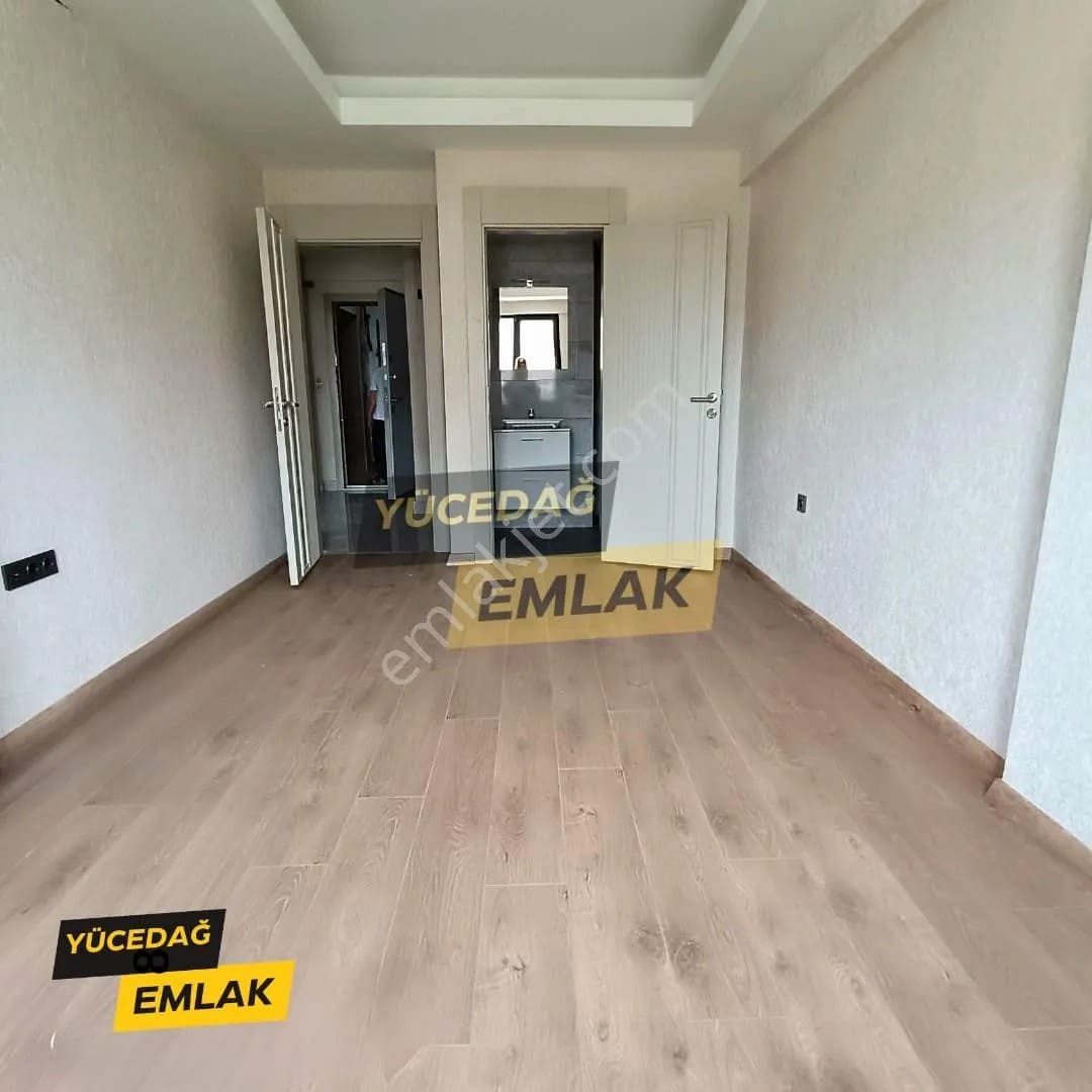 Gaziantep Emek Mah. 2.5+1 Yerden Isıtma Lüks Satılık Daire