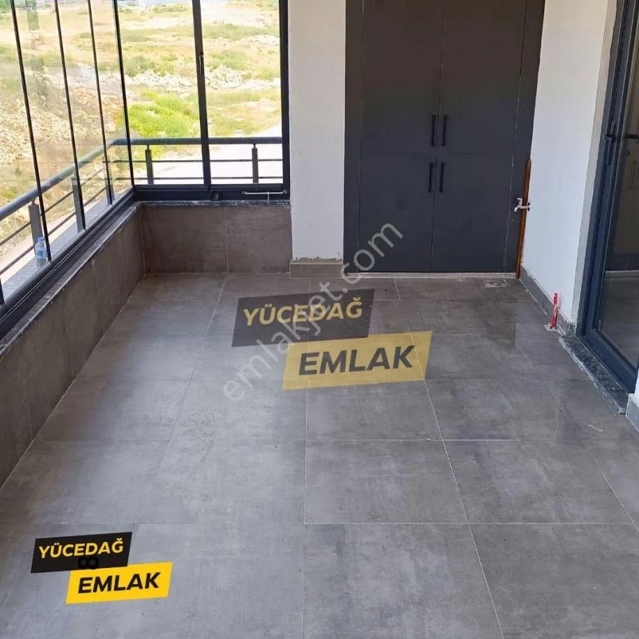 Fıstıklık Yerden Isıtma 2+1 Anahtar Teslim Lüks Satılık Daire