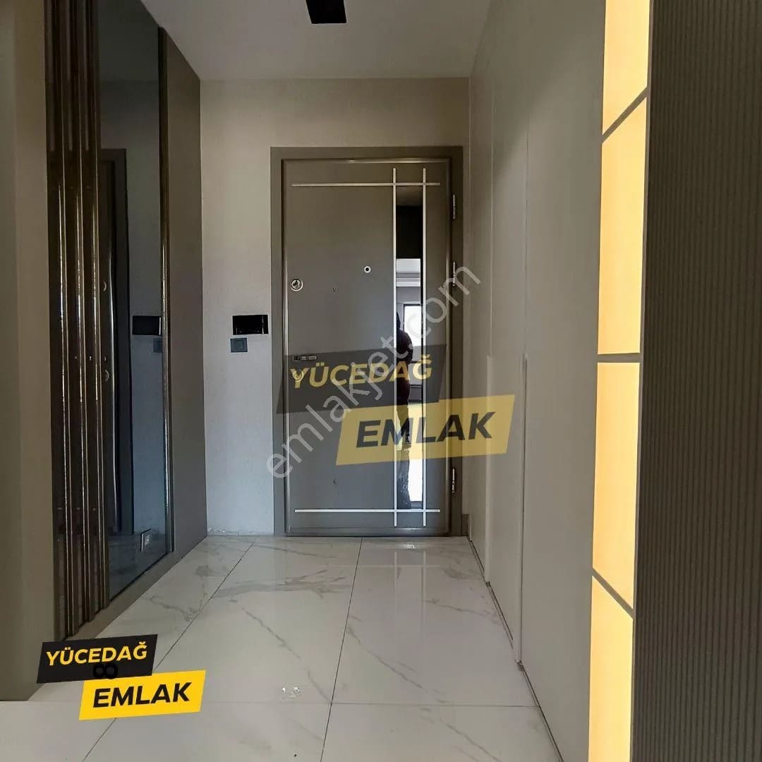 Fıstıklık Yerden Isıtma 2+1 Anahtar Teslim Lüks Satılık Daire