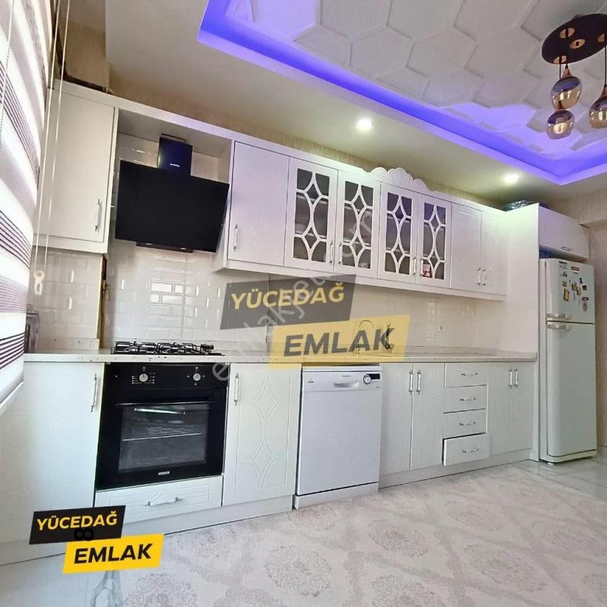 Gaziantep Şehitkamil Karacaahmet Yerden Istma Lüks 3+1 Satılık Daire