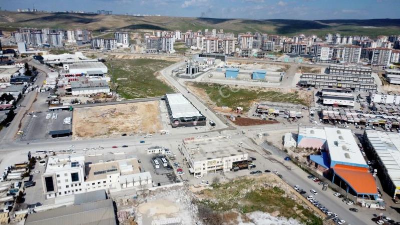 Gaziantep Aydınlar Sanayide 630m2 Kiralık Köşe Kupon Dükkan