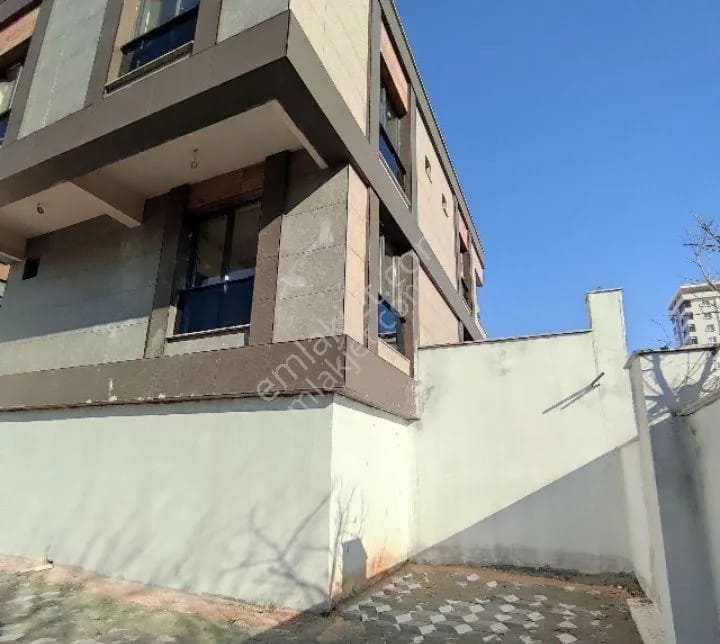 Gaziantep Şehir gösteren Ana Cadde Üzeri Elit Konum Lüks 7+1 Satılık Villa